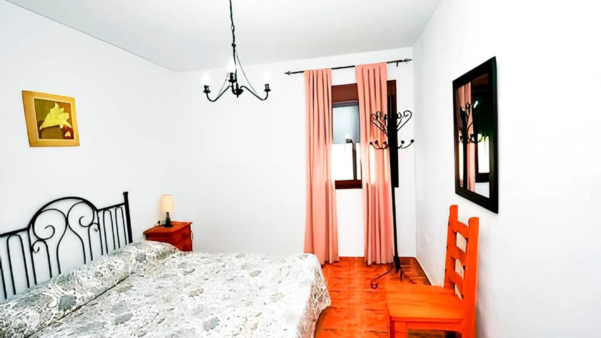 Chalet Con Piscina Compartida Y Jardin Privado Cadiz 0*,